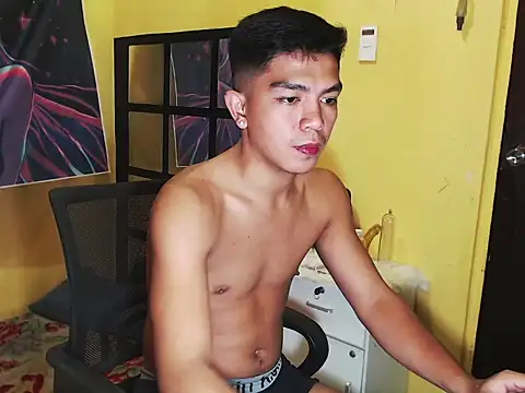 Hunky paul online show from 12/15/25, 08:24