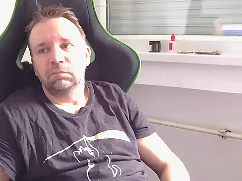 kristianss08 online show from 04/14/26, 08:20