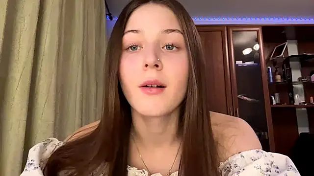 Adel strongwoman online show from 12/21/25, 04:14