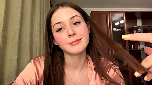 Adel strongwoman online show from 03/31/26, 05:24