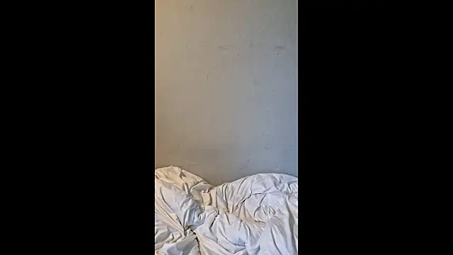 3615-ULLA online show from 11/20/25, 03:01