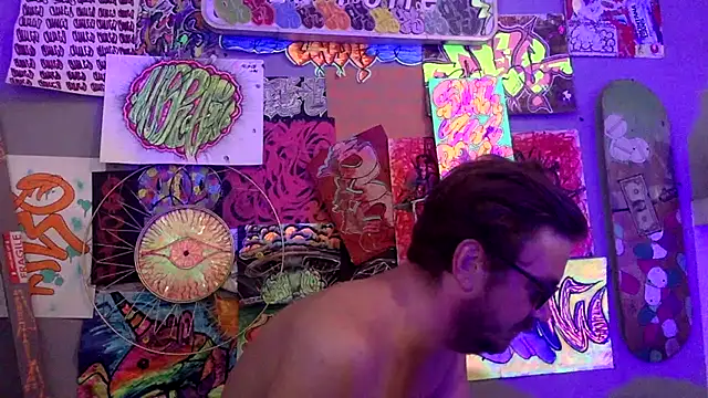 3615-ULLA online show from 04/29/26, 06:17