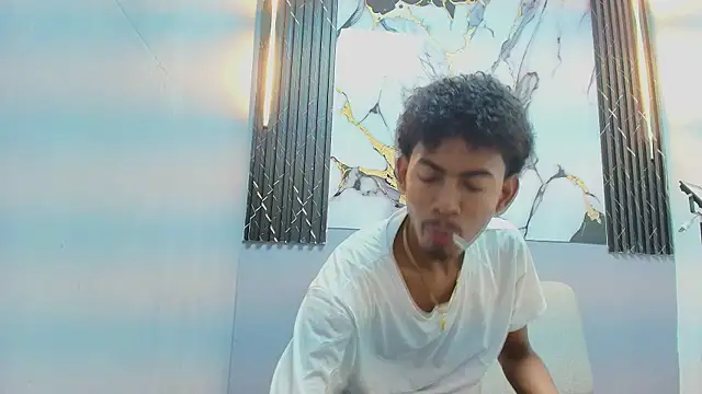 FYKMOR 1 online show from 11/22/25, 07:35