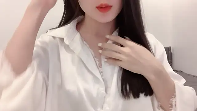    Lily    online show from 05/14/26, 04:03