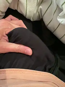 Snapshot of rockey118367 chatting on 09/22/25, 08:33 rockey118367 online show from 09/22/25, 08:33