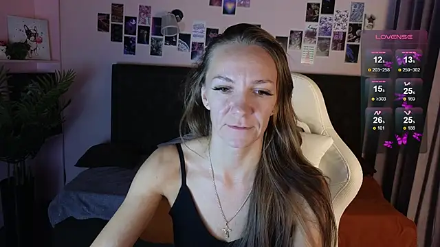 Jesica mooon online show from 10/09/25, 01:25