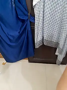 Snapshot of Sony-rani chatting on 10/29/25, 06:26 Sony-rani online show from 10/29/25, 06:26