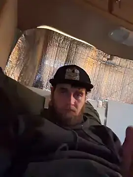 Snapshot of high3ndlowlife chatting on 12/17/25, 07:42 high3ndlowlife online show from 12/17/25, 07:42