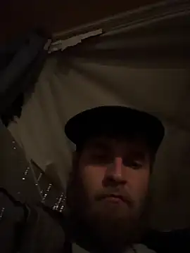 Snapshot of high3ndlowlife chatting on 12/19/25, 11:56 high3ndlowlife online show from 12/19/25, 11:56