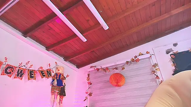 emma madi online show from 10/24/25, 12:01