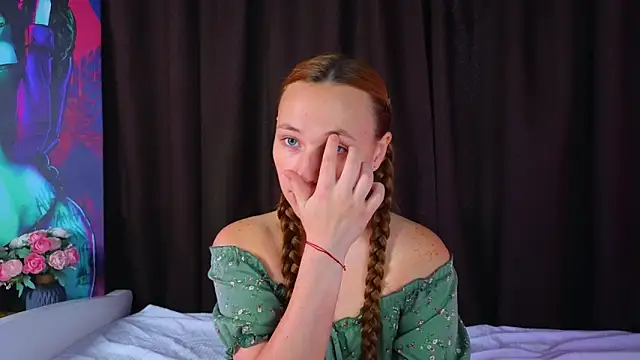 Snapshot of BettyStevenson chatting on 09/18/25, 07:21 BettyStevenson online show from 09/18/25, 07:21