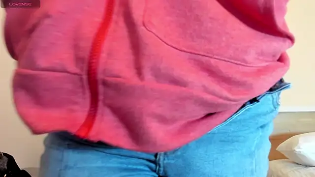 BellaNixs online show from 09/10/25, 02:44