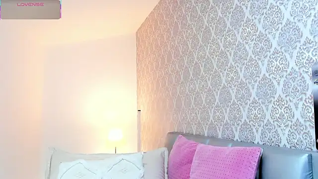 BellaNixs online show from 12/20/25, 03:35