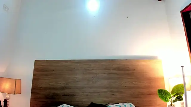 BellaNixs online show from 03/04/26, 11:27