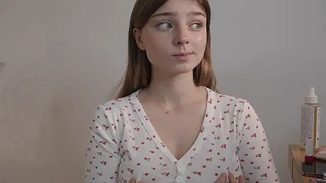 Snapshot of _floret_joy_ chatting on 09/18/25, 12:29 floret joy online show from 09/18/25, 12:29