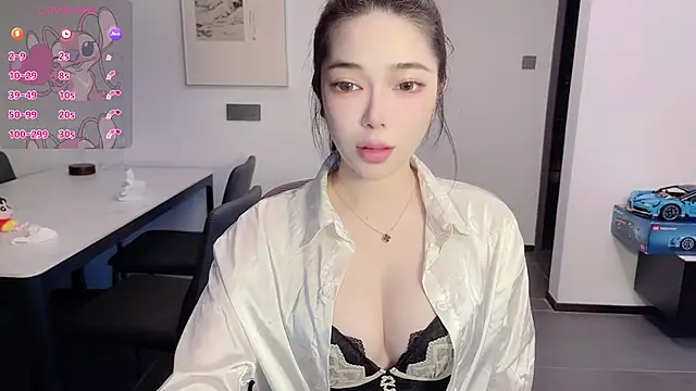 Snapshot of Scarlett-bb chatting on 09/23/25, 11:30 Scarlett-bb online show from 09/23/25, 11:30