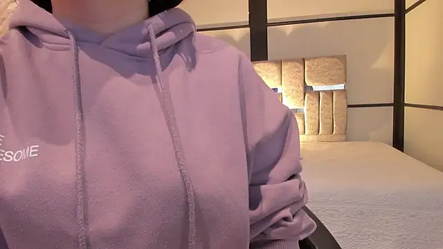 SamaraAnders  online show from 01/18/26, 04:16