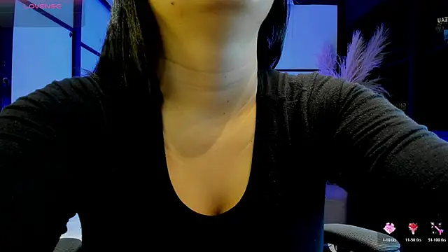 SamaraAnders  online show from 04/07/26, 04:35