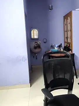 Snapshot of mallu-lover chatting on 09/14/25, 05:39 mallu-lover online show from 09/14/25, 05:39