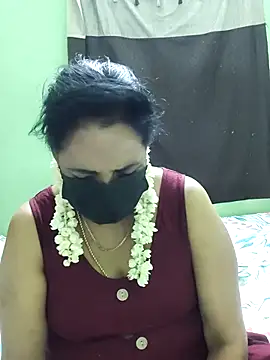 Snapshot of mallu-lover chatting on 09/16/25, 05:14 mallu-lover online show from 09/16/25, 05:14