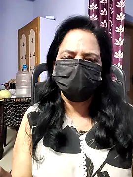 Snapshot of mallu-lover chatting on 09/23/25, 02:36 mallu-lover online show from 09/23/25, 02:36