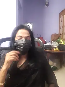 Snapshot of mallu-lover chatting on 09/27/25, 12:04 mallu-lover online show from 09/27/25, 12:04