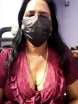 Snapshot of mallu-lover chatting on 09/29/25, 01:16 mallu-lover online show from 09/29/25, 01:16