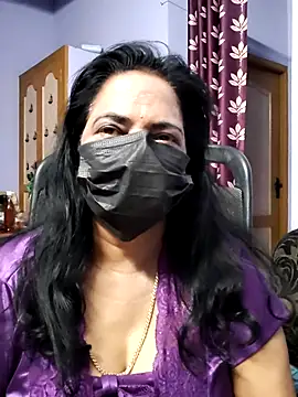 Snapshot of mallu-lover chatting on 09/30/25, 01:21 mallu-lover online show from 09/30/25, 01:21