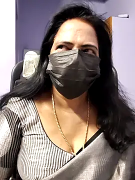 Snapshot of mallu-lover chatting on 09/30/25, 02:22 mallu-lover online show from 09/30/25, 02:22