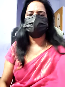 Snapshot of mallu-lover chatting on 10/01/25, 02:28 mallu-lover online show from 10/01/25, 02:28