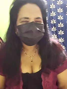 Snapshot of mallu-lover chatting on 10/11/25, 05:22 mallu-lover online show from 10/11/25, 05:22