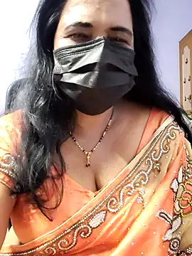 Snapshot of mallu-lover chatting on 10/12/25, 07:18 mallu-lover online show from 10/12/25, 07:18