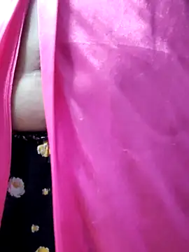 Snapshot of mallu-lover chatting on 11/04/25, 01:05 mallu-lover online show from 11/04/25, 01:05