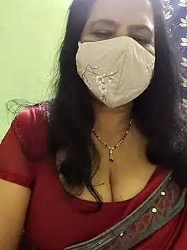 Snapshot of mallu-lover chatting on 12/01/25, 05:07 mallu-lover online show from 12/01/25, 05:07