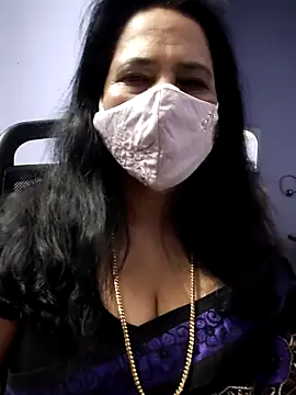 Snapshot of mallu-lover chatting on 12/05/25, 03:15 mallu-lover online show from 12/05/25, 03:15