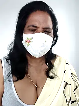 mallu-lover online show from 12/22/25, 07:05