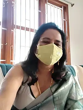 mallu-lover online show from 01/09/26, 03:20