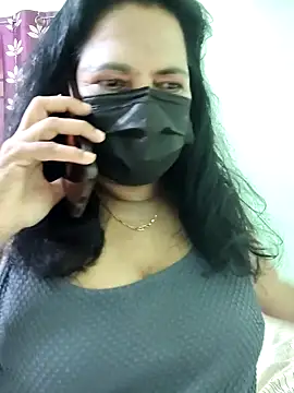 mallu-lover online show from 04/04/26, 08:34