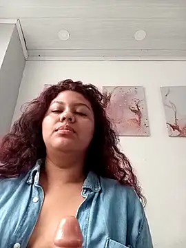 CloeStron online show from 11/01/25, 01:57