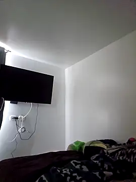 lunnaa  online show from 09/10/25, 05:24