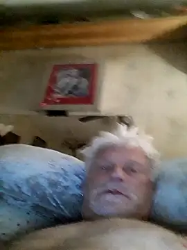 Snapshot of fischnet chatting on 09/12/25, 05:51 fischnet online show from 09/12/25, 05:51