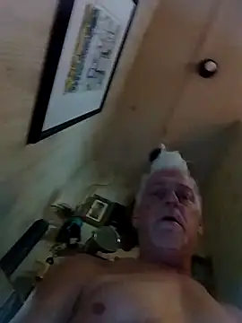 Snapshot of fischnet chatting on 02/21/26, 04:08 fischnet online show from 02/21/26, 04:08