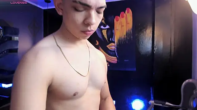 Snapshot of Eryonbradley chatting on 10/22/25, 11:21 Eryonbradley online show from 10/22/25, 11:21