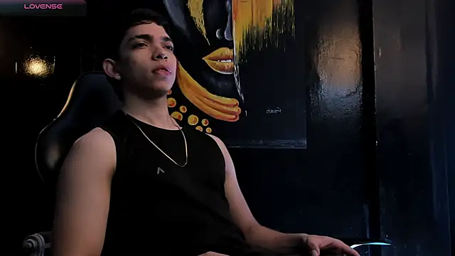 Snapshot of Eryonbradley chatting on 11/15/25, 11:18 Eryonbradley online show from 11/15/25, 11:18