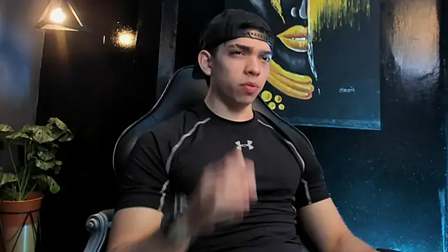 Snapshot of Eryonbradley chatting on 11/18/25, 11:36 Eryonbradley online show from 11/18/25, 11:36