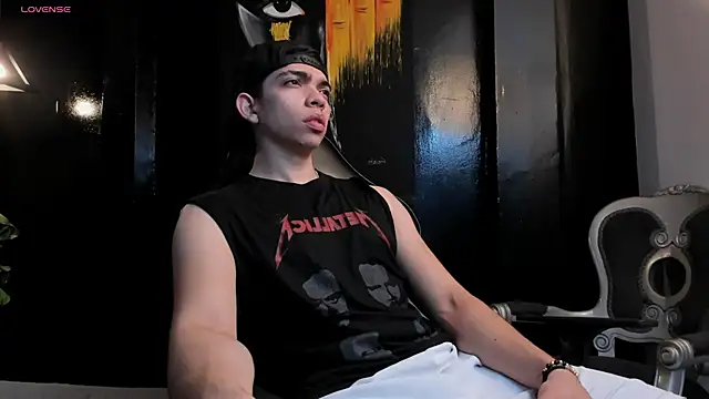 Snapshot of Eryonbradley chatting on 11/25/25, 11:21 Eryonbradley online show from 11/25/25, 11:21