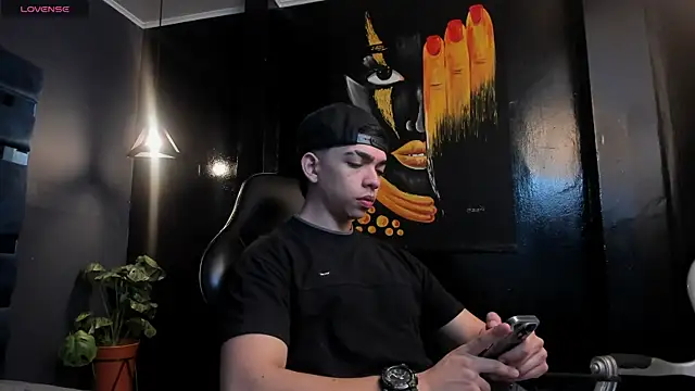 Snapshot of Eryonbradley chatting on 11/27/25, 11:23 Eryonbradley online show from 11/27/25, 11:23