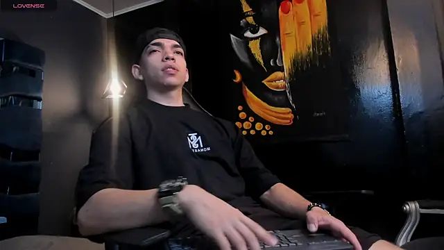 Snapshot of Eryonbradley chatting on 11/28/25, 11:24 Eryonbradley online show from 11/28/25, 11:24