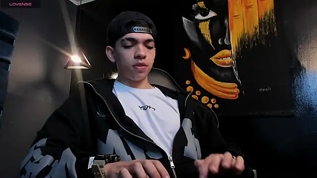 Snapshot of Eryonbradley chatting on 12/01/25, 11:26 Eryonbradley online show from 12/01/25, 11:26