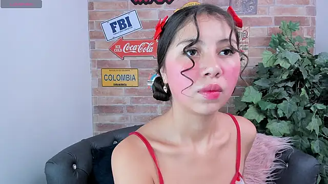 Snapshot of misss_luxury chatting on 10/14/25, 11:00 misss luxury online show from 10/14/25, 11:00